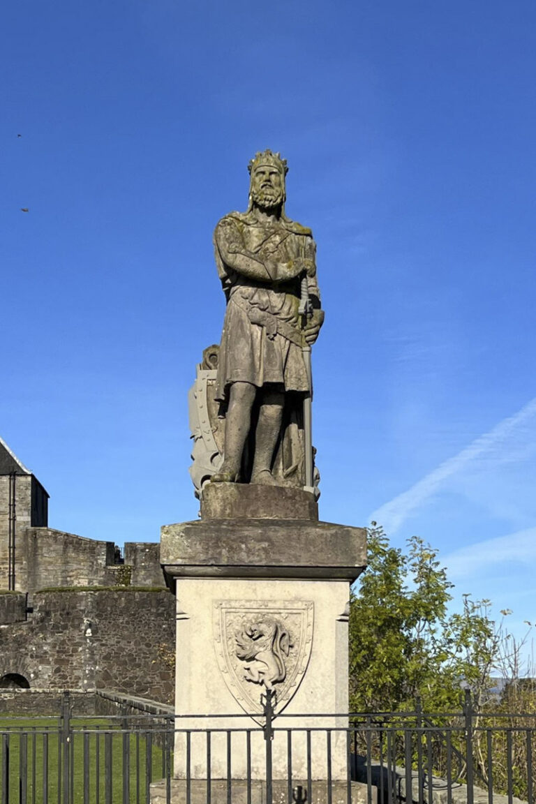 Stirling and Loch Lomond Day Tour
