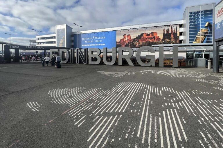 Edinburgh Day Tour