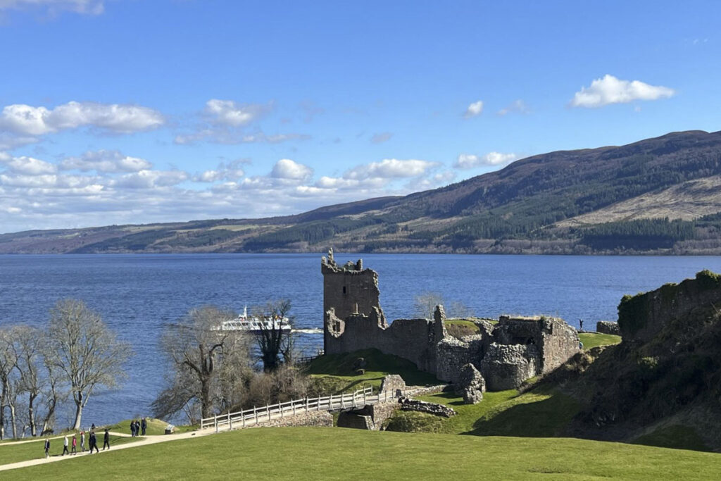 Loch Ness Day Tour