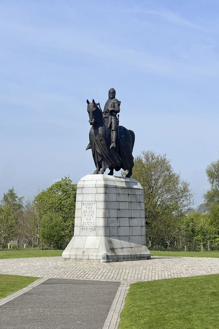 Stirling and Loch Lomond Day Tour